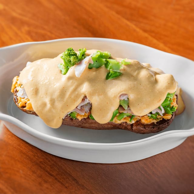 Broccoli, Ham, & Cheese Deli Spud.